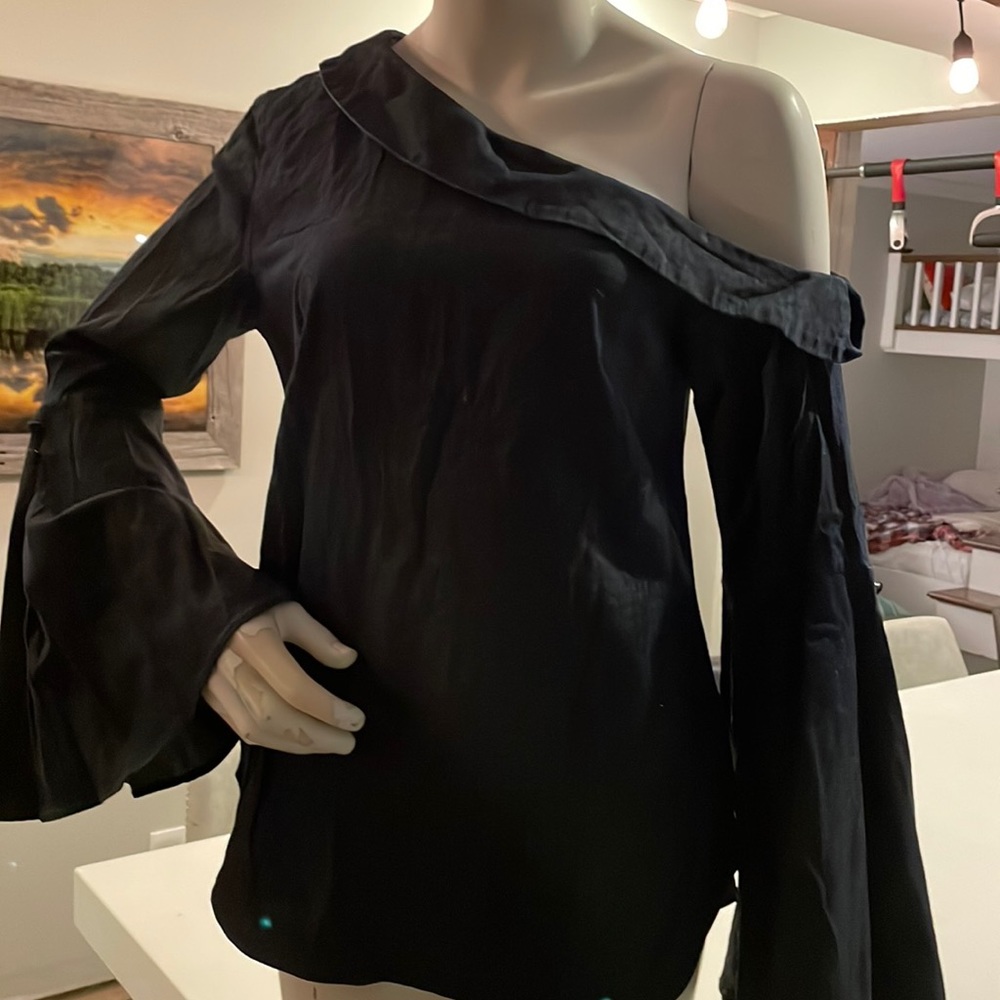 Banana republic Jean off the shoulder shirt